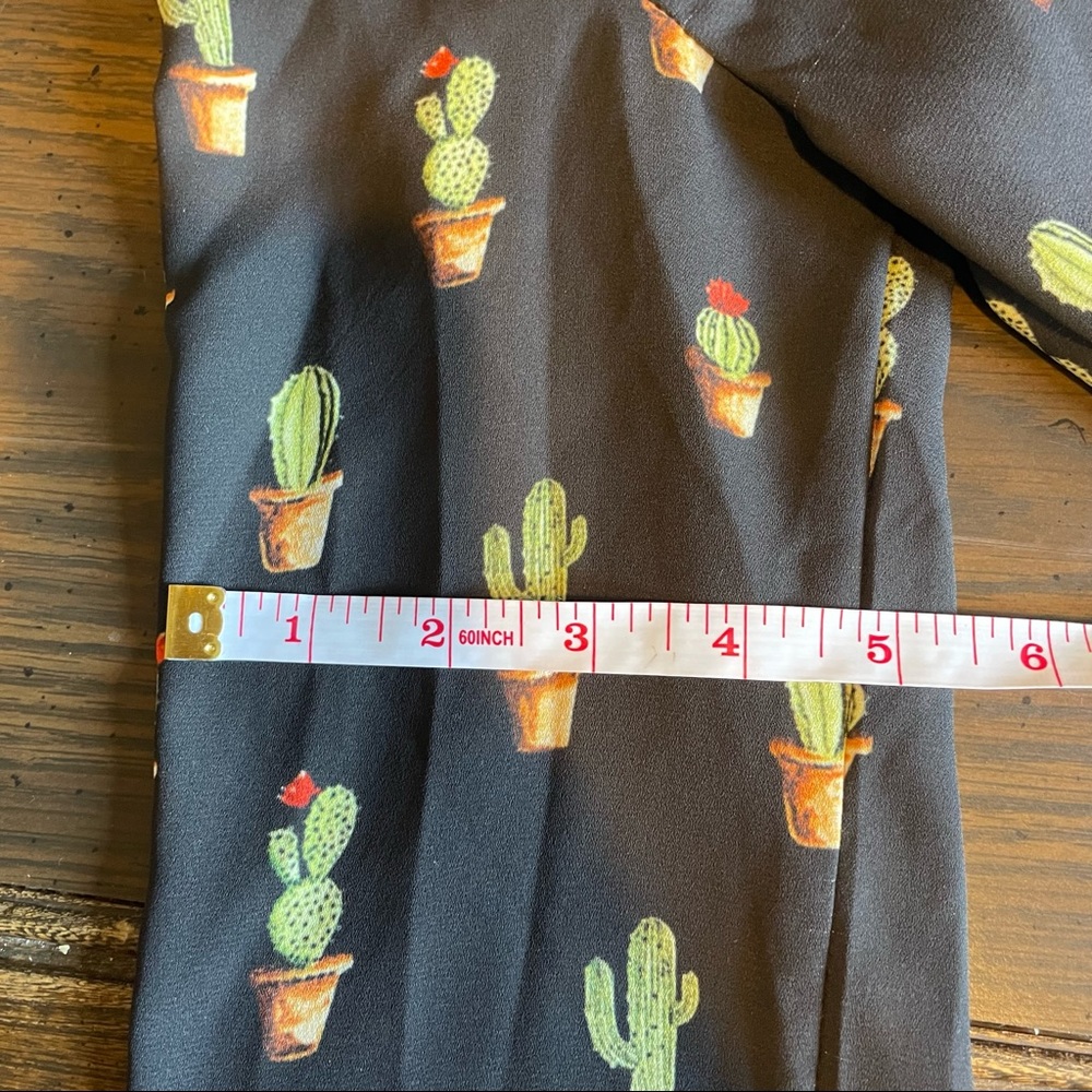 Cactus Print Button Down Top - Picture 8 of 11